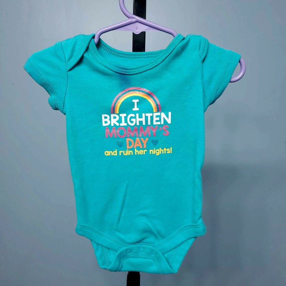 4/$10 Blue "I Brighten Mommy's Day" Graphic Print Onesie |Size: 0-3M